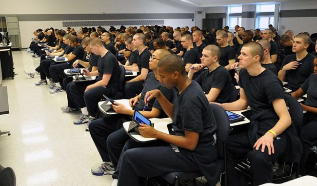 US Navy Division 093 and 094 attend a mobile learning class