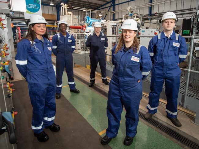 Applications Open for Oil and Gas Industry Apprenticeship
