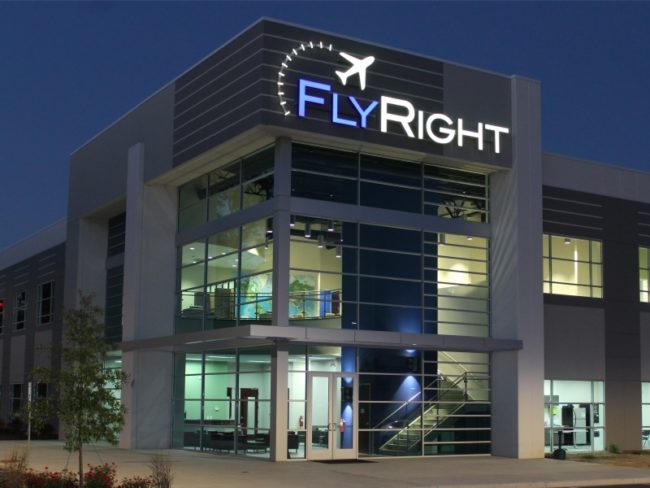 FlyRight Selects Avsoft for Dash 8 Online Pilot Training